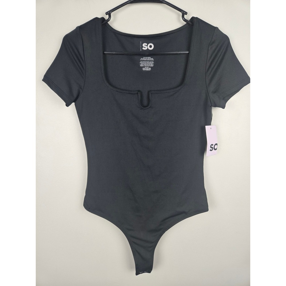 SO Womens‎ Black Notch Neck Contour Bodysuit Short Sleeve Snap Closure Small NWT